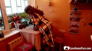 Bhí sí ag caitheamh te lingerie agus stocála mar sin bhí mé a fuck a crua