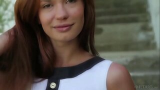 Whakapaipai Pākehā teen Carolizi, whakapohehe ana a tawhio noa te waho